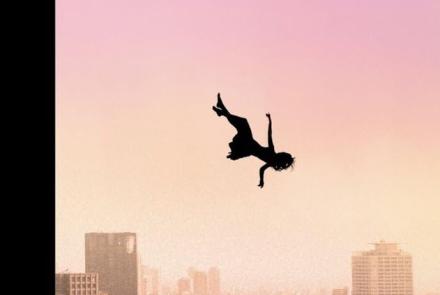 La literatura tiene que despertar nuestro espíritu crítico para que no nos engañen.